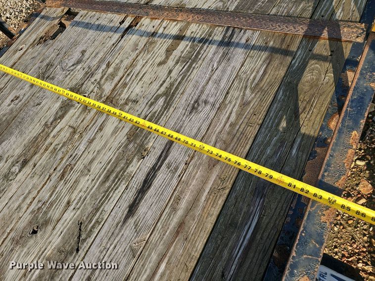 image for item EJ5732 2016 Lamar utility trailer