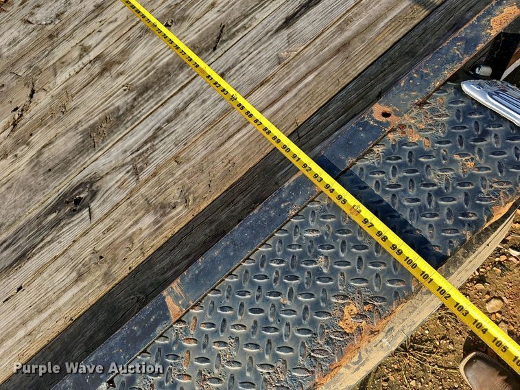 image for item EJ5732 2016 Lamar utility trailer