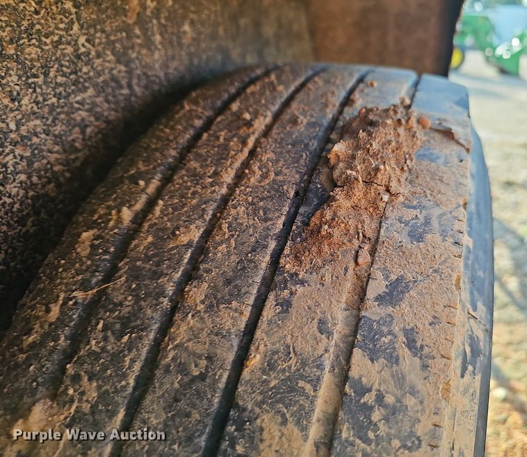 image for item EJ5732 2016 Lamar utility trailer