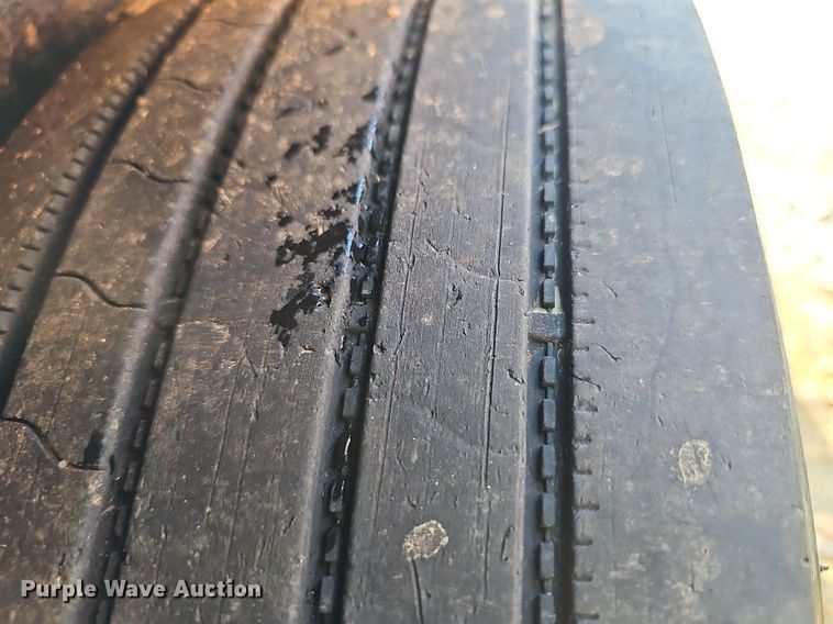 image for item EJ5732 2016 Lamar utility trailer