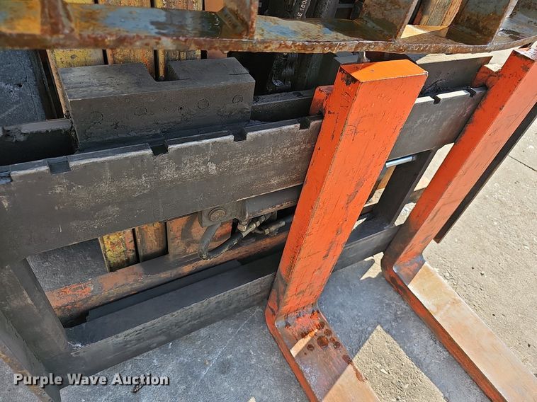 image for item EJ5733 Nissan  CHF03-A33V forklift