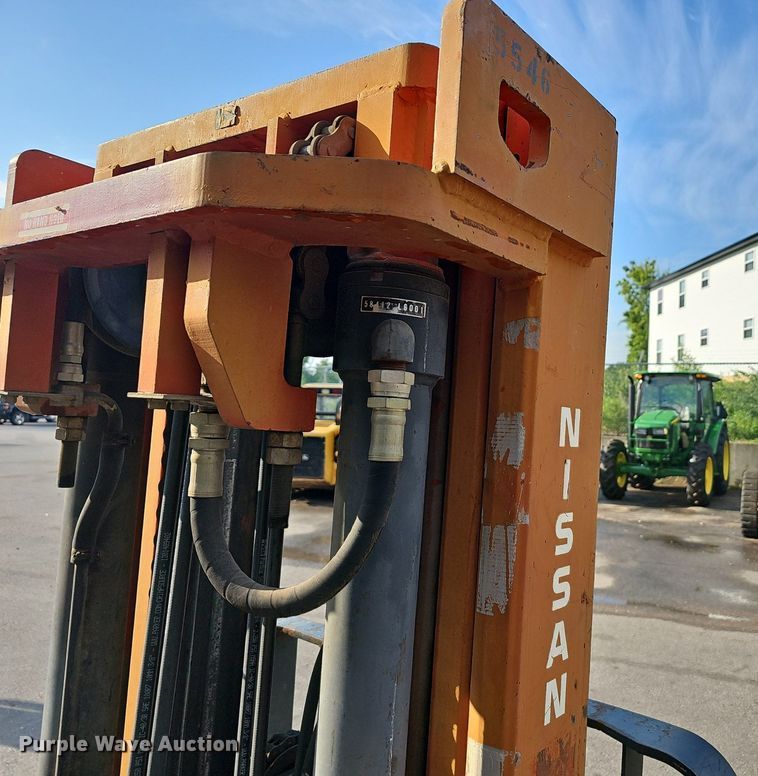 image for item EJ5733 Nissan  CHF03-A33V forklift