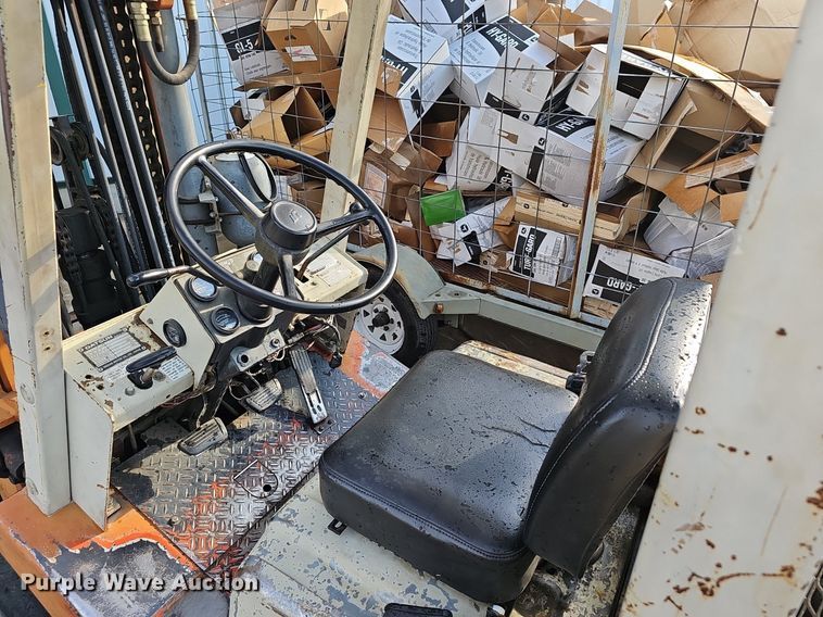 image for item EJ5733 Nissan  CHF03-A33V forklift