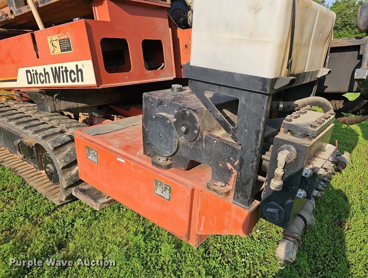 image for item EJ5738 1998 Ditch Witch JT7020 directional boring unit