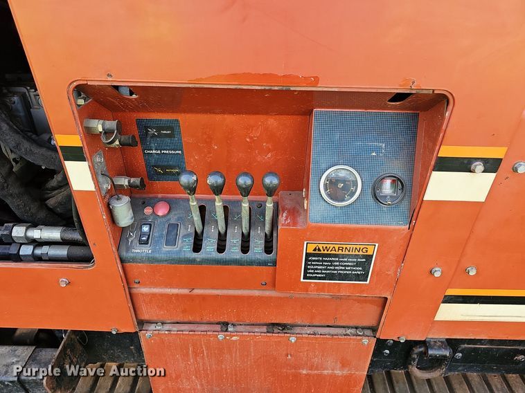 image for item EJ5738 1998 Ditch Witch JT7020 directional boring unit