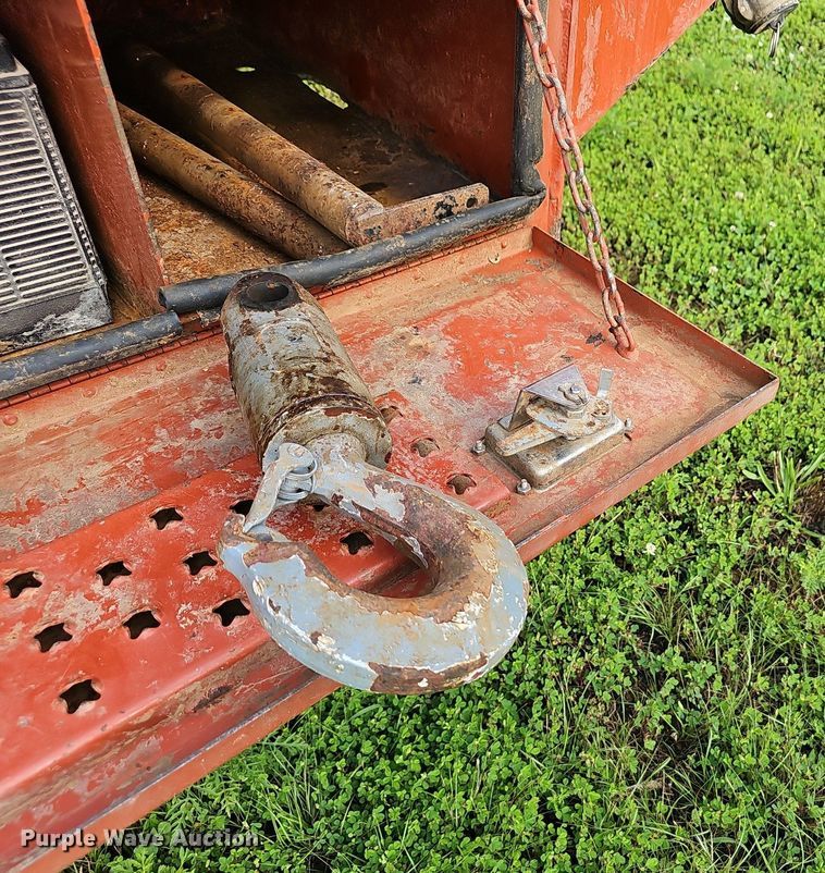 image for item EJ5738 1998 Ditch Witch JT7020 directional boring unit