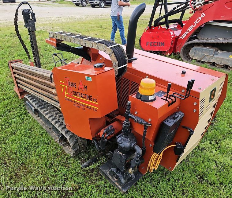 image for item EJ5741 1999 Ditch Witch  JT520 directional boring unit