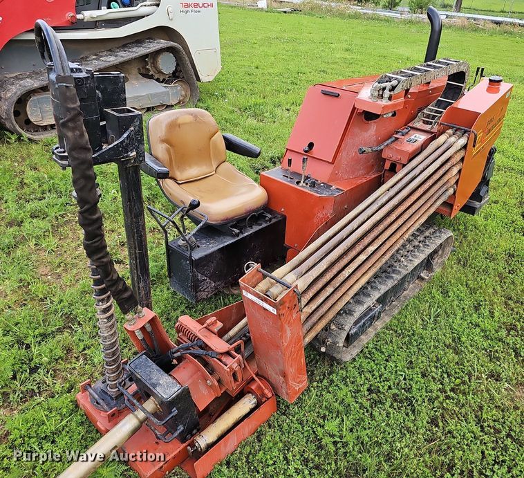 image for item EJ5741 1999 Ditch Witch  JT520 directional boring unit