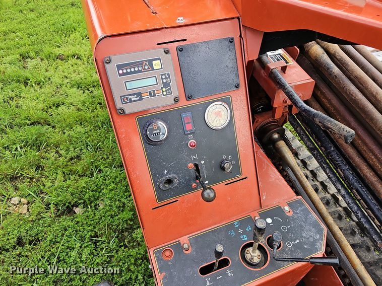 image for item EJ5741 1999 Ditch Witch  JT520 directional boring unit