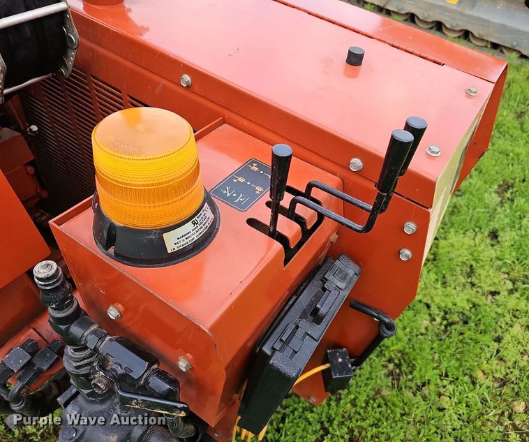 image for item EJ5741 1999 Ditch Witch  JT520 directional boring unit