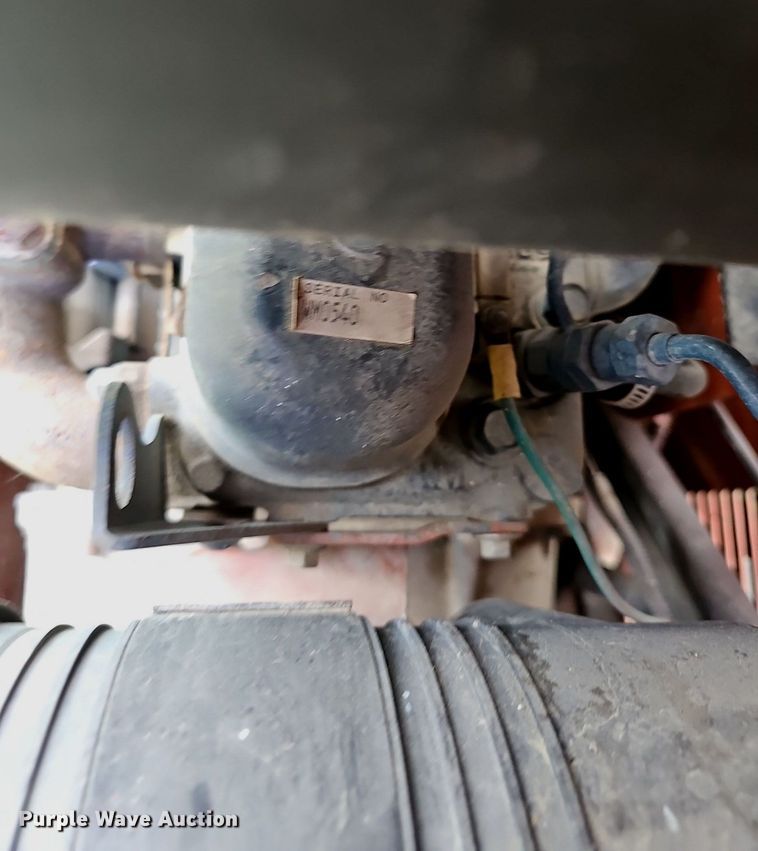 image for item EJ5741 1999 Ditch Witch  JT520 directional boring unit