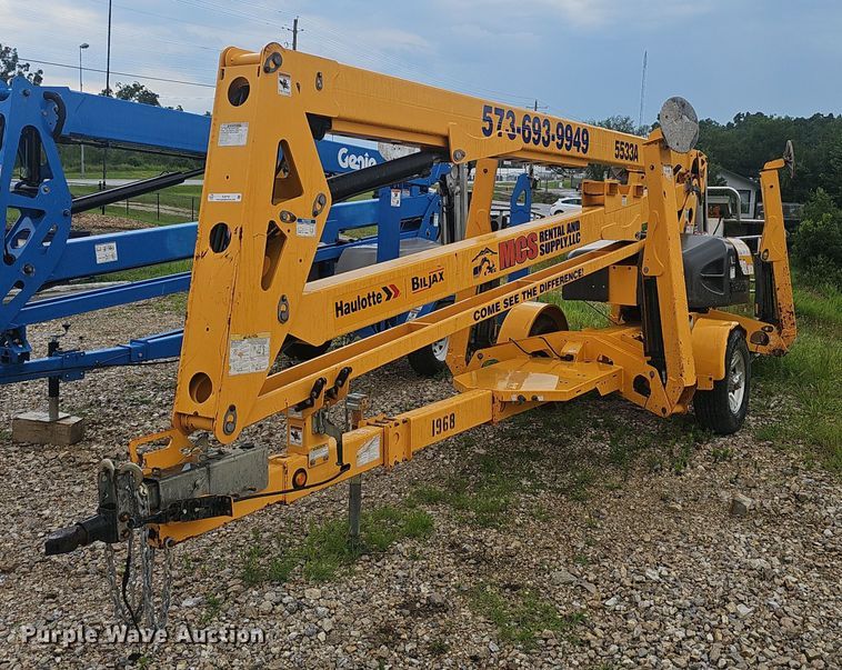 image for item EJ5742 2015 Haulotte 5533A boom lift