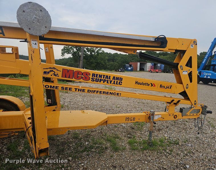 image for item EJ5742 2015 Haulotte 5533A boom lift