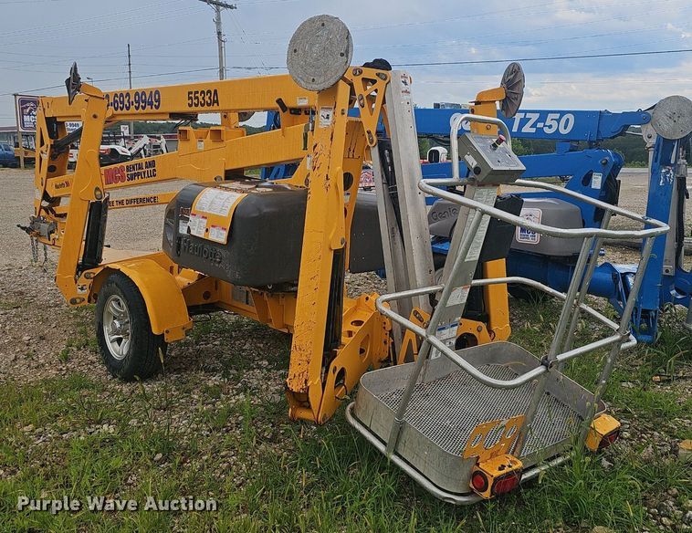 image for item EJ5742 2015 Haulotte 5533A boom lift