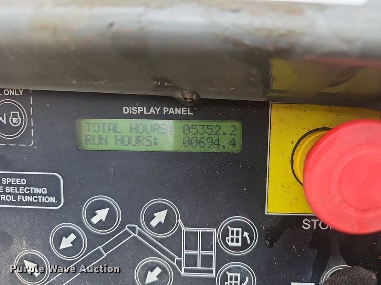 image for item EJ5742 2015 Haulotte 5533A boom lift