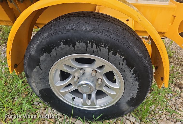 image for item EJ5742 2015 Haulotte 5533A boom lift