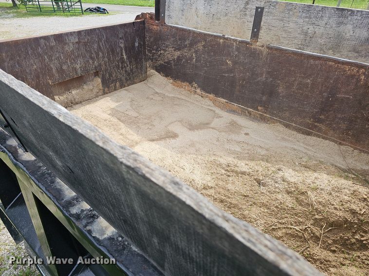 image for item EJ5748 1985 GMC Brigader  dump truck