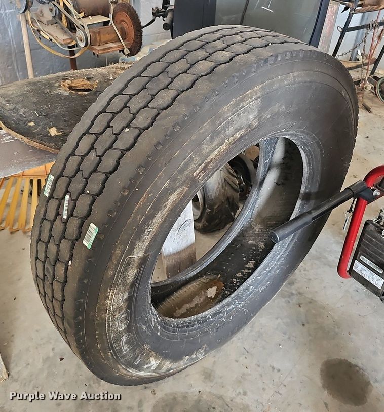 image for item EJ5748 1985 GMC Brigader  dump truck