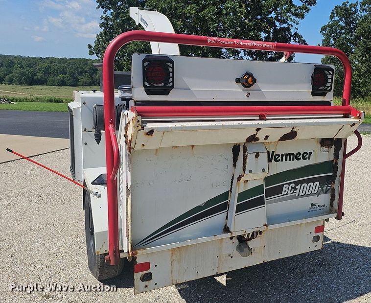 image for item EJ5753 2014 Vermeer BC1000XL  wood chipper