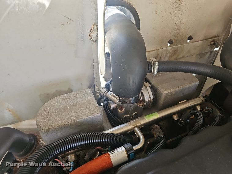 image for item EJ5753 2014 Vermeer BC1000XL  wood chipper