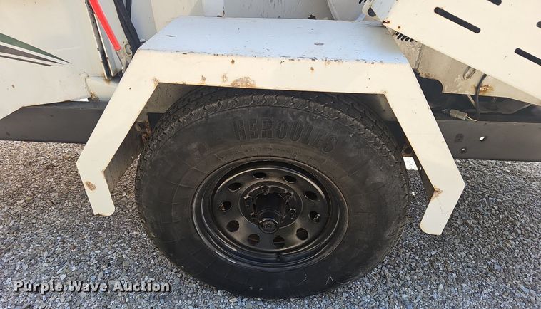 image for item EJ5753 2014 Vermeer BC1000XL  wood chipper