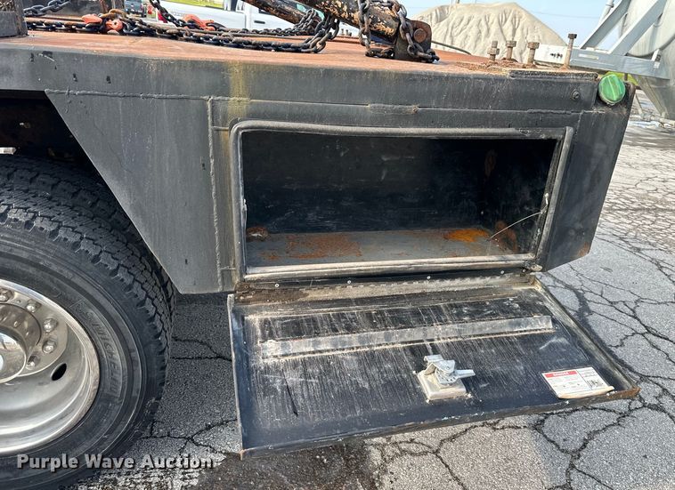 image for item EJ6364 2008 Ford F550 Super Duty XL winch truck