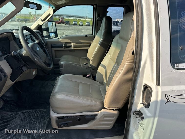 image for item EJ6364 2008 Ford F550 Super Duty XL winch truck