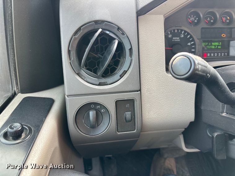 image for item EJ6364 2008 Ford F550 Super Duty XL winch truck