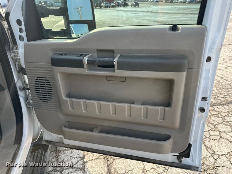 image for item EJ6364 2008 Ford F550 Super Duty XL winch truck