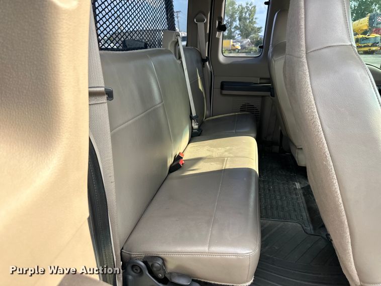 image for item EJ6364 2008 Ford F550 Super Duty XL winch truck