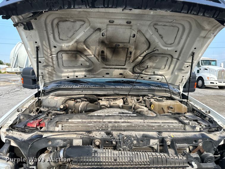 image for item EJ6364 2008 Ford F550 Super Duty XL winch truck