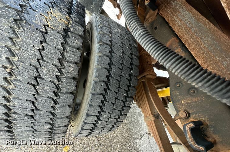 image for item EJ6364 2008 Ford F550 Super Duty XL winch truck