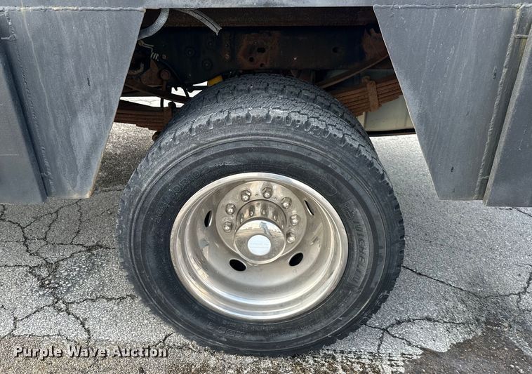 image for item EJ6364 2008 Ford F550 Super Duty XL winch truck