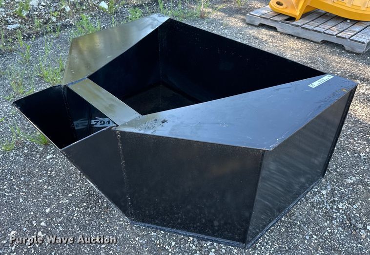 image for item EJ7049 skid steer concrete bucket