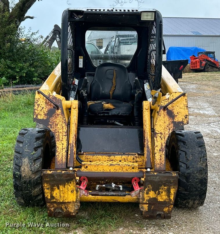 image for item EK4898 2003 John Deere  250 skid steer loader