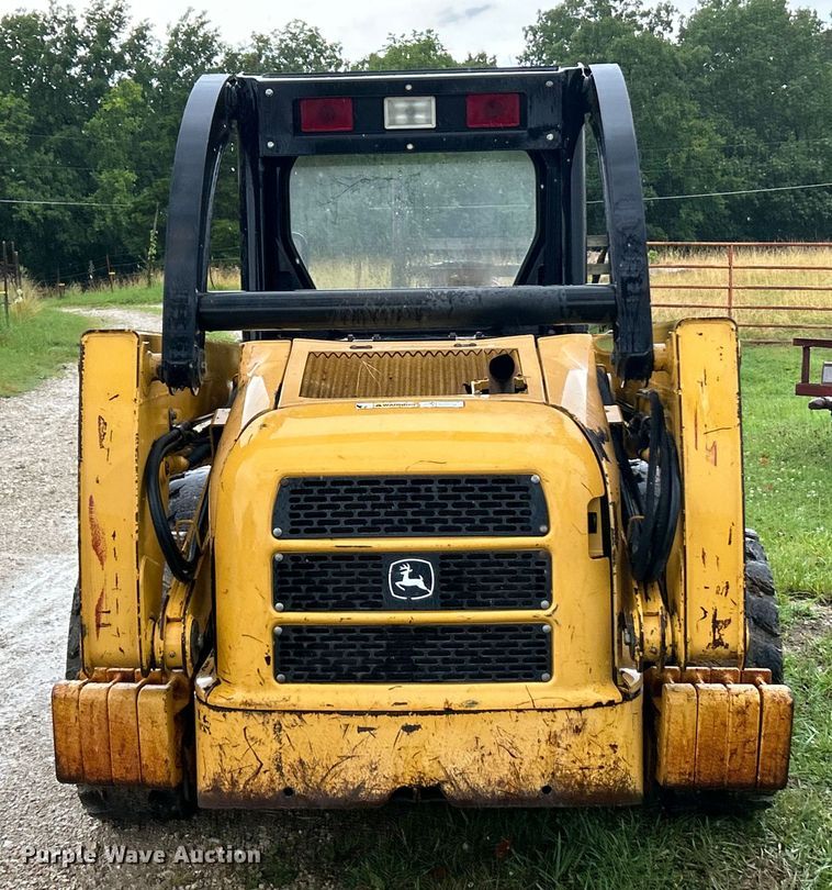 image for item EK4898 2003 John Deere  250 skid steer loader