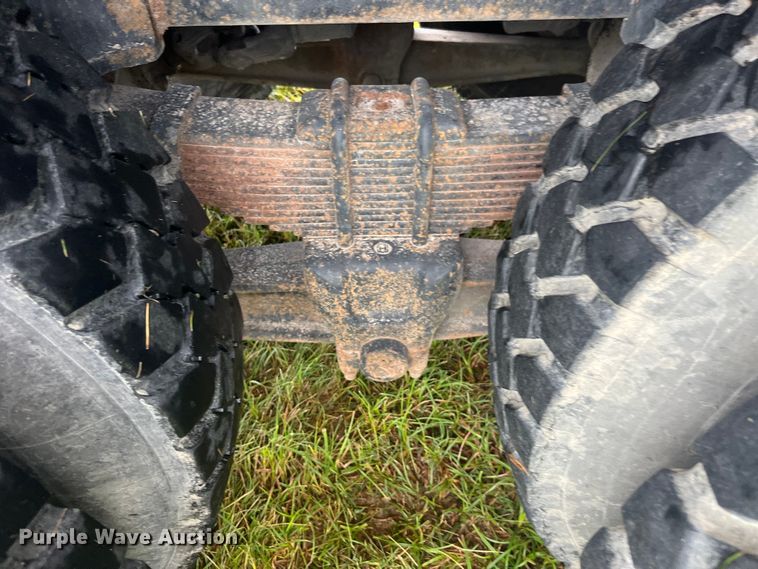 image for item EK8752 1984 Ford F800 crane truck