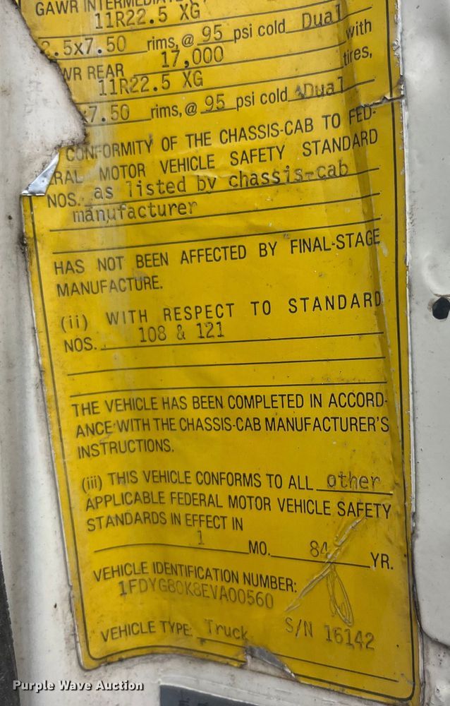 image for item EK8752 1984 Ford F800 crane truck