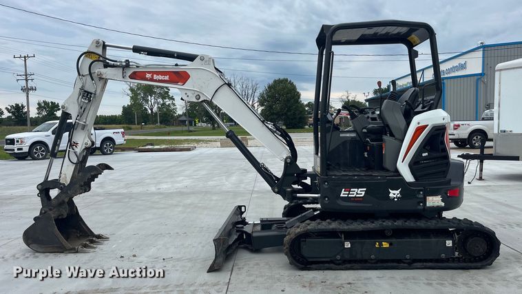 image for item EK8777 2023 Bobcat E35 mini excavator