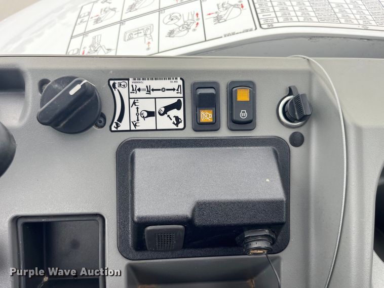 image for item EK8777 2023 Bobcat E35 mini excavator