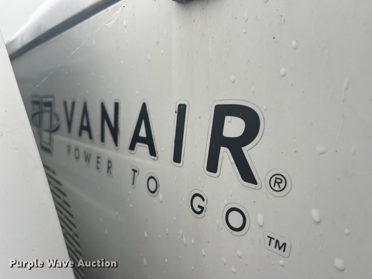 image for item EK8785 2017 Dodge Ram 5500 utility / service truck