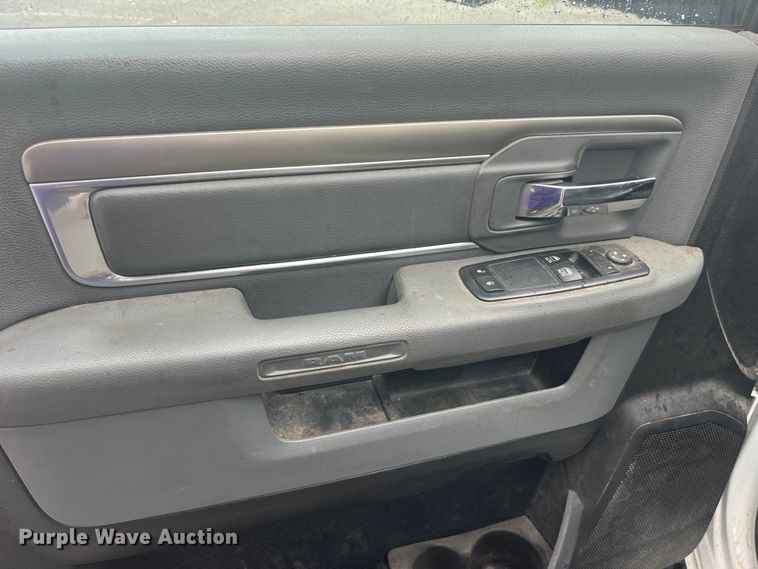 image for item EK8785 2017 Dodge Ram 5500 utility / service truck