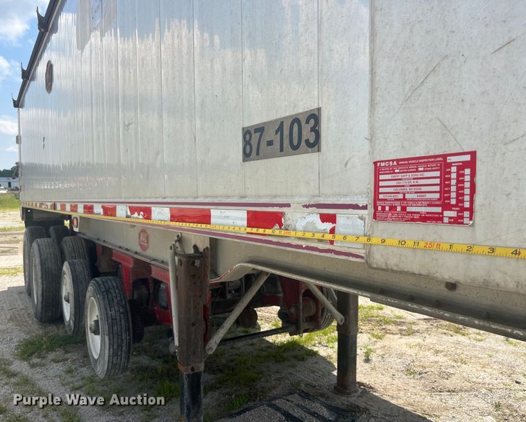 image for item EK8797 2008 Mac end dump trailer