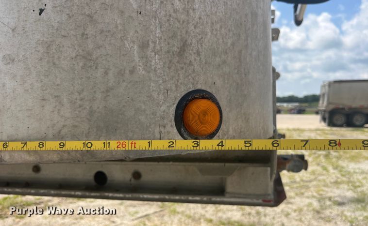 image for item EK8797 2008 Mac end dump trailer