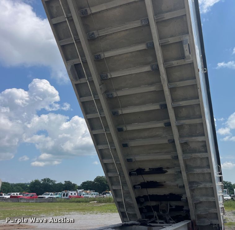 image for item EK8797 2008 Mac end dump trailer