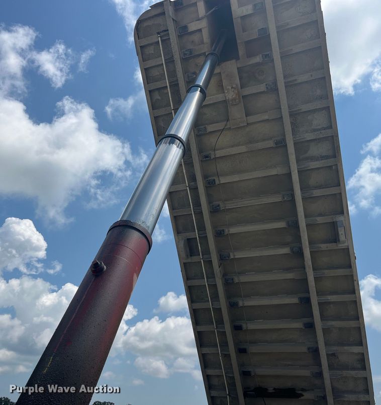 image for item EK8797 2008 Mac end dump trailer