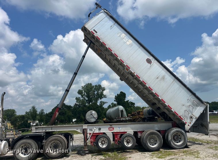 image for item EK8797 2008 Mac end dump trailer