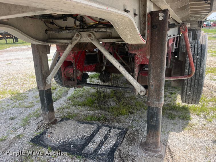 image for item EK8797 2008 Mac end dump trailer