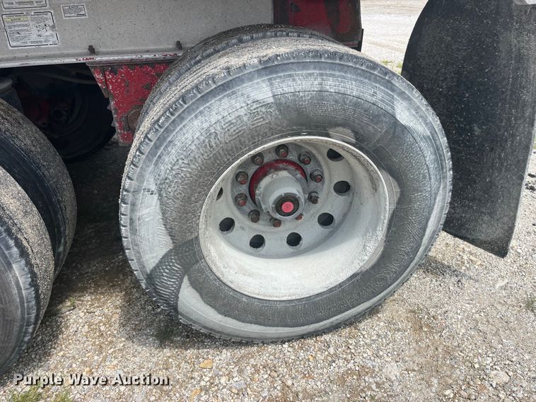 image for item EK8797 2008 Mac end dump trailer