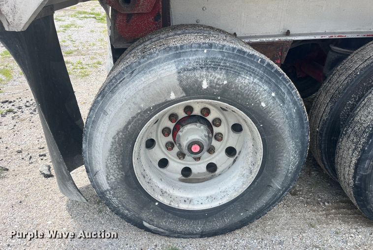 image for item EK8797 2008 Mac end dump trailer